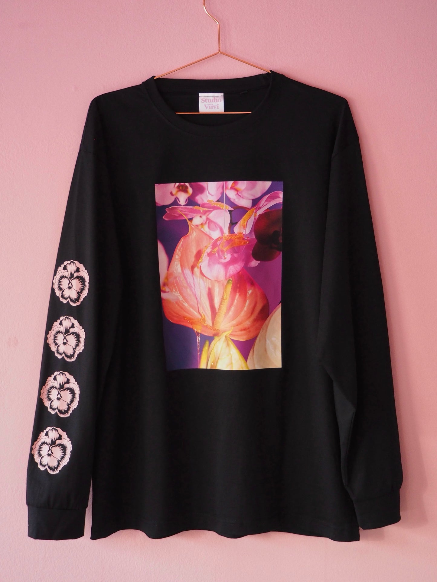 Nighttime Hot Longsleeve in black