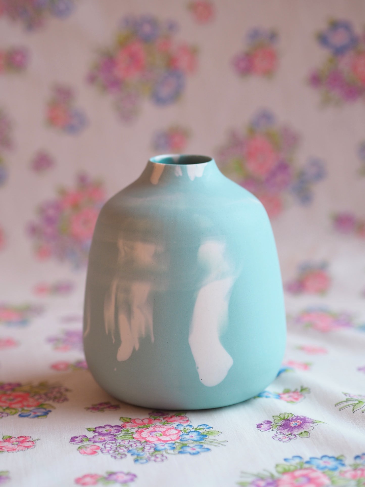 NASHI vase by Laura Itkonen