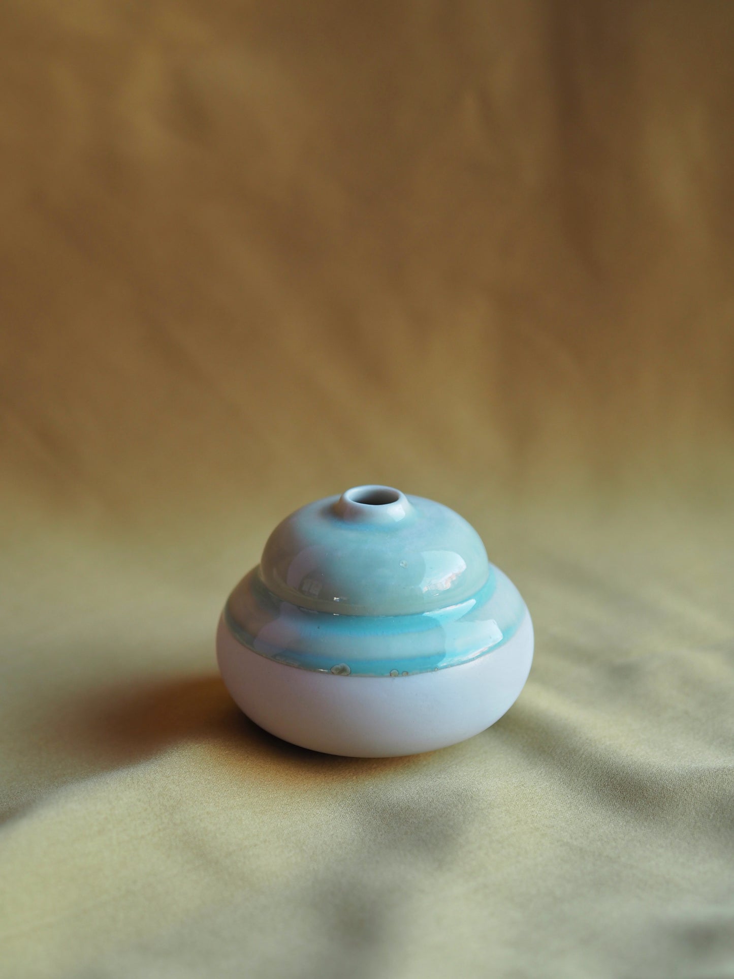 PUMPA vase by Laura Itkonen