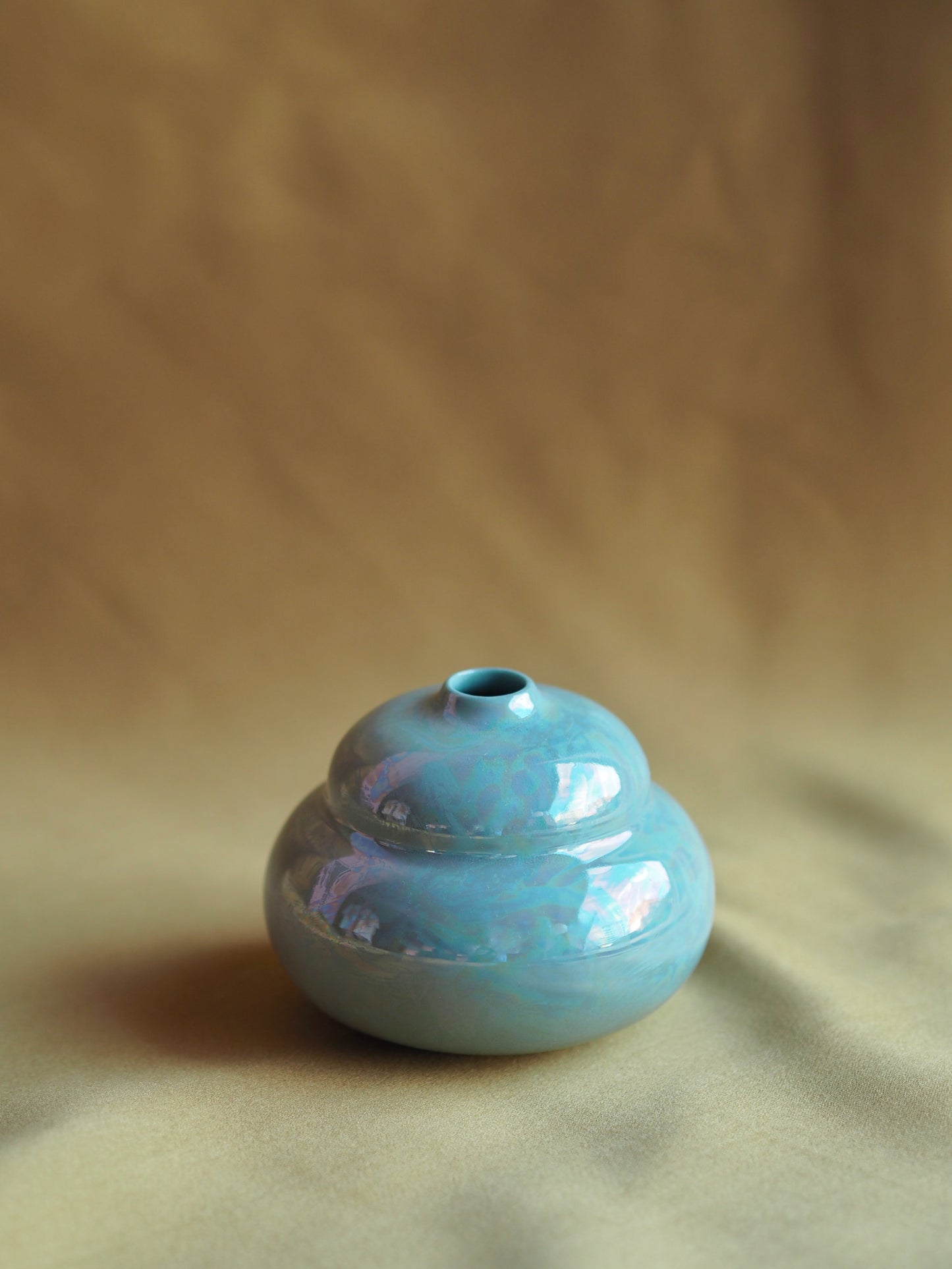 PUMPA vase by Laura Itkonen